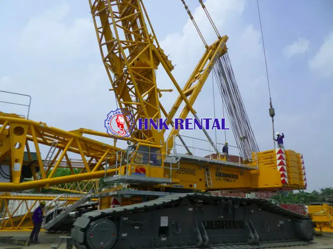  Sewa Unic Crane  bandara ahmad yani semarang